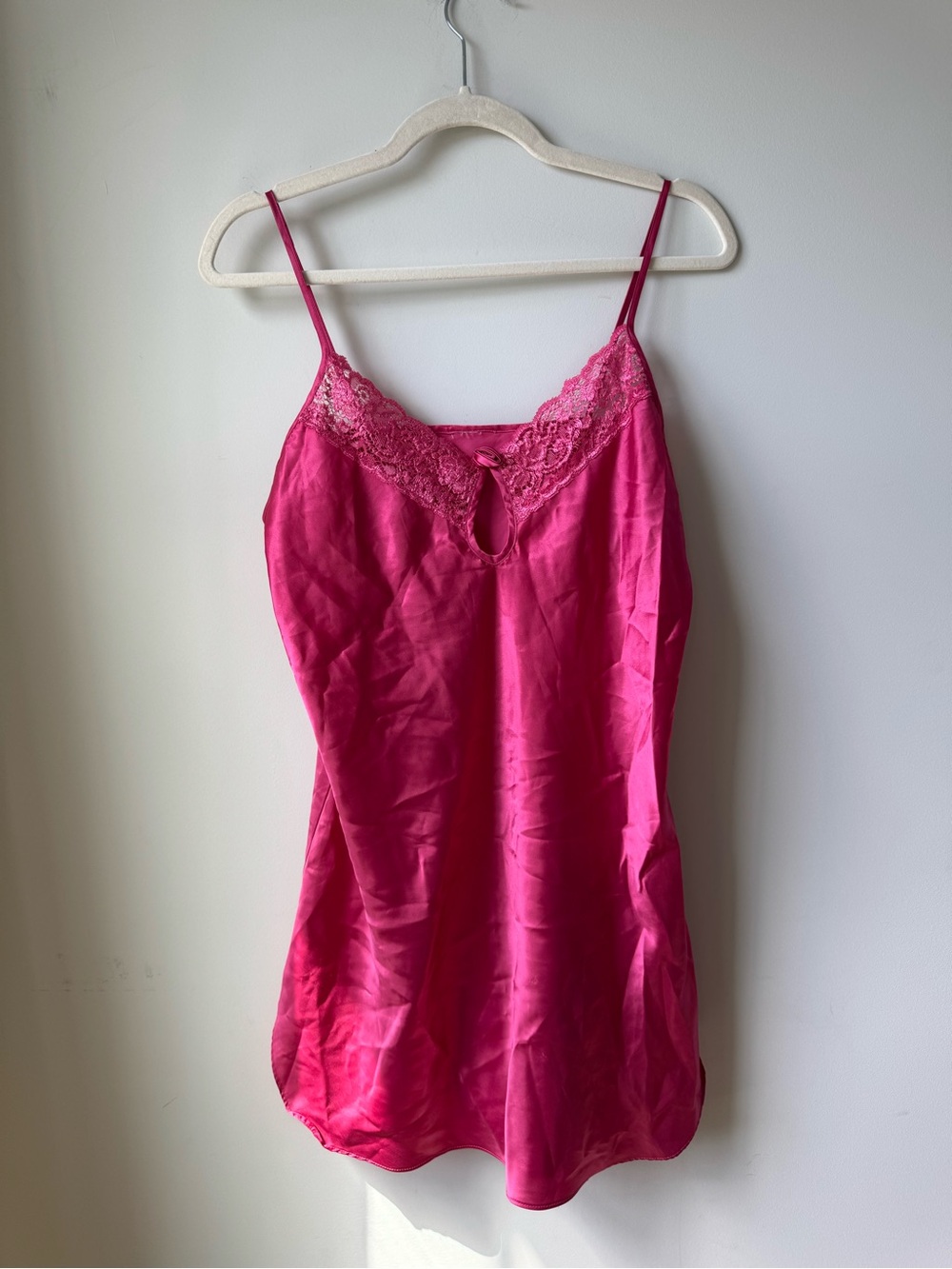 Vintage Fuchsia Lace-Trim Satin Chemise Nightdress